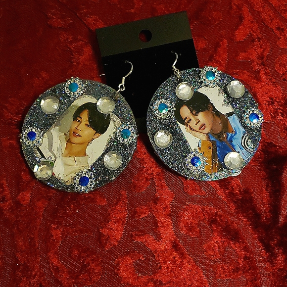 BTS Jimin Sparkling  Earrings (Deluxe Edition) - Picture 1 of 6